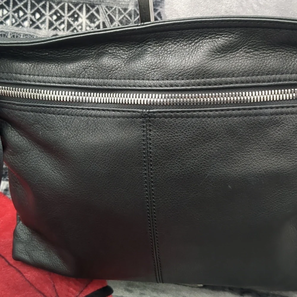 Margo Black Leather Crossbody Bag - Picture 3 of 10